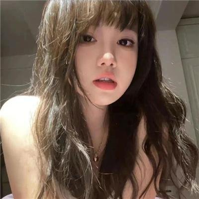 女玩家喜迎春